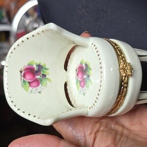 Vtg trinket